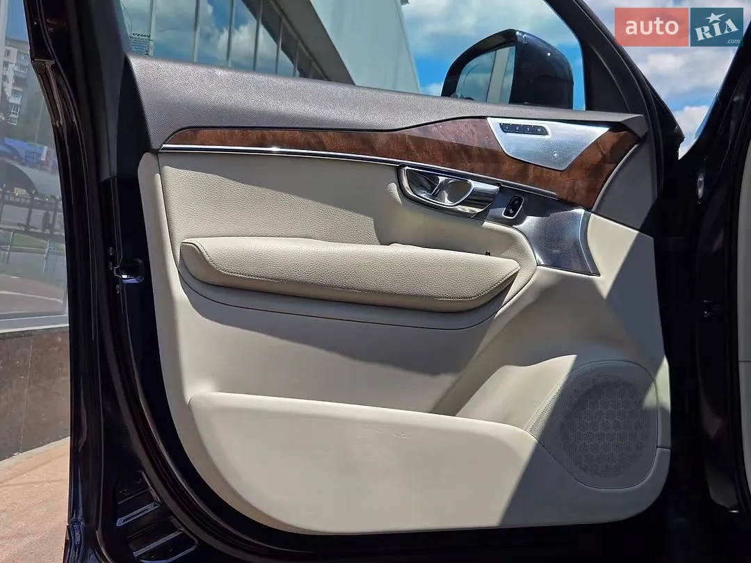 2016 Volvo XC90 - мініатюра 12