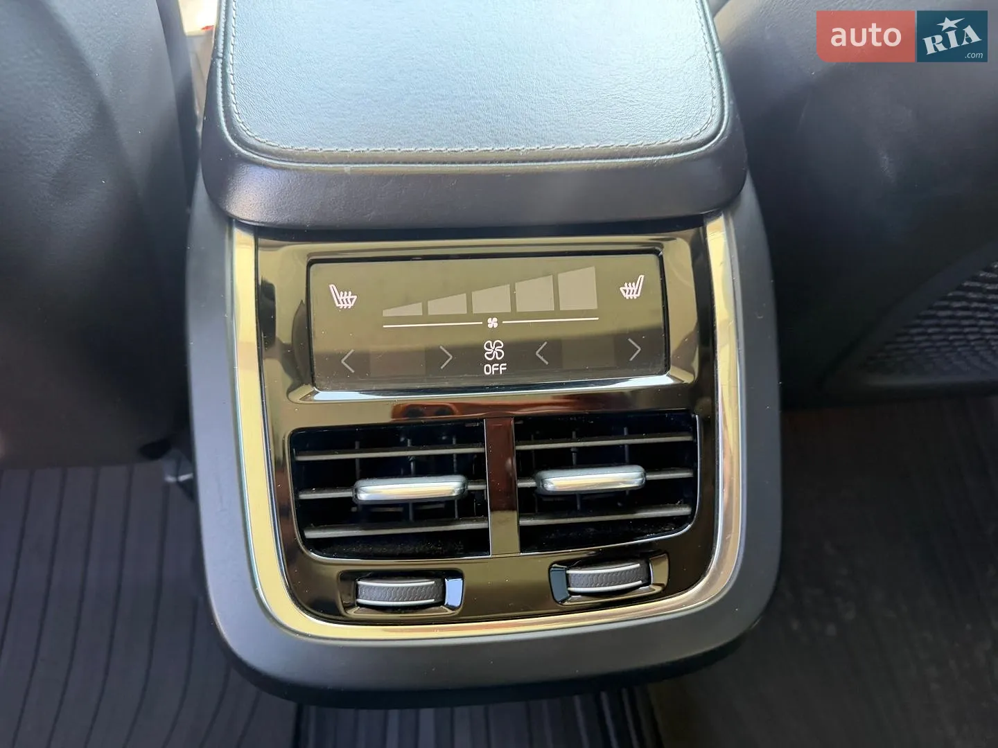 2015 Volvo XC90 - мініатюра 21