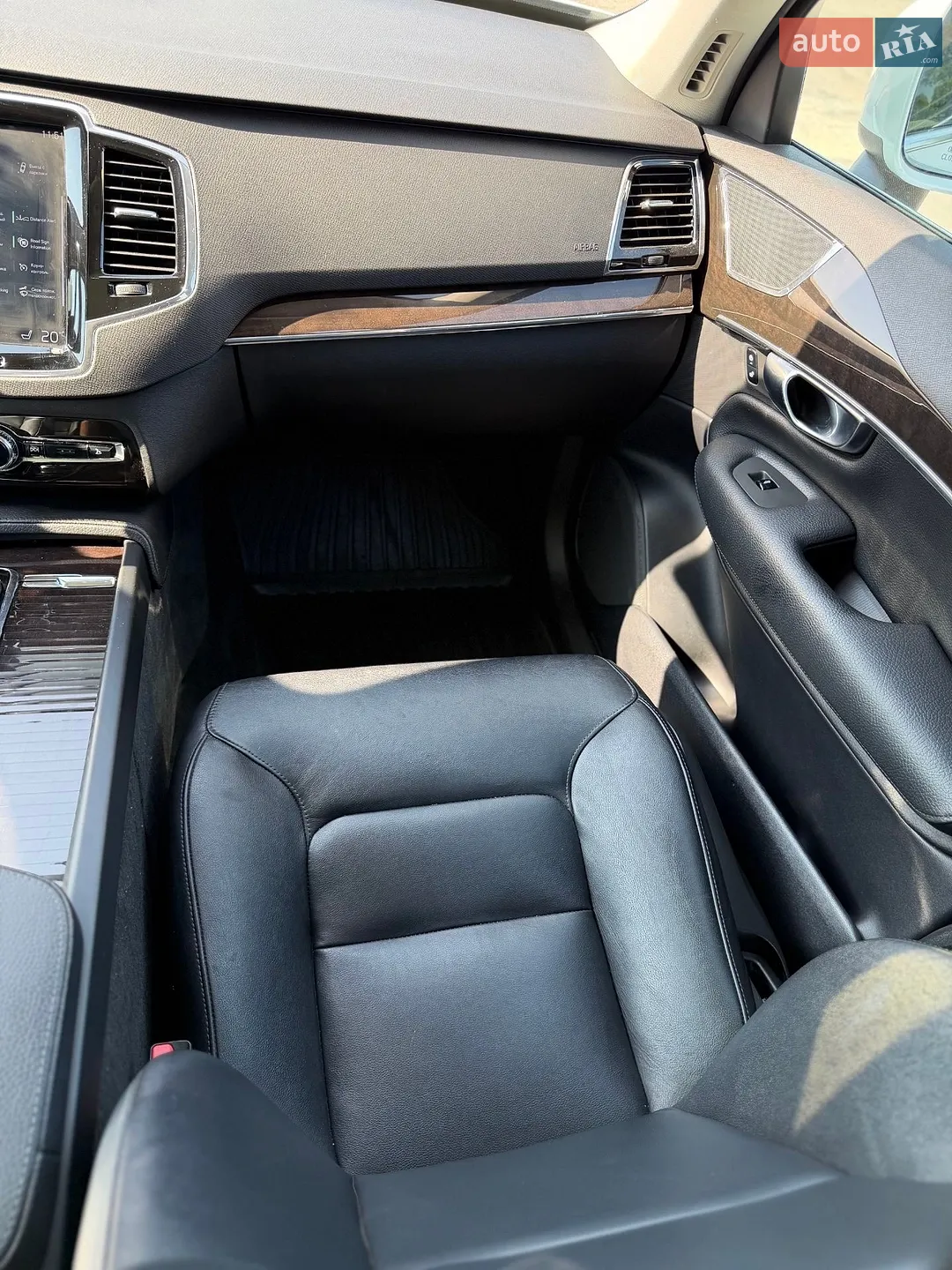 2017 Volvo XC90 - мініатюра 21