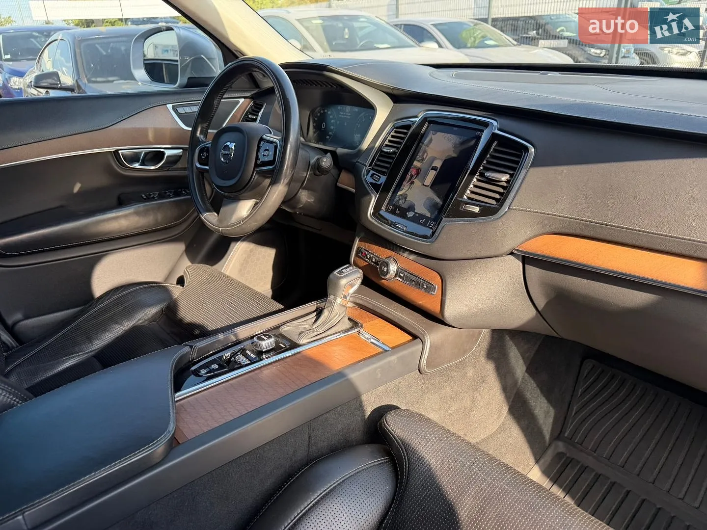 2017 Volvo XC90 - мініатюра 31