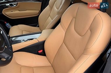 Позашляховик / Кросовер Volvo XC90 2018 в Києві