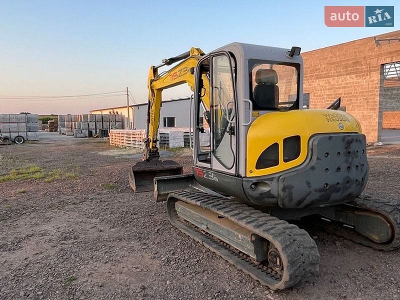 Міні-екскаватор Wacker Neuson 2014 в Дубні