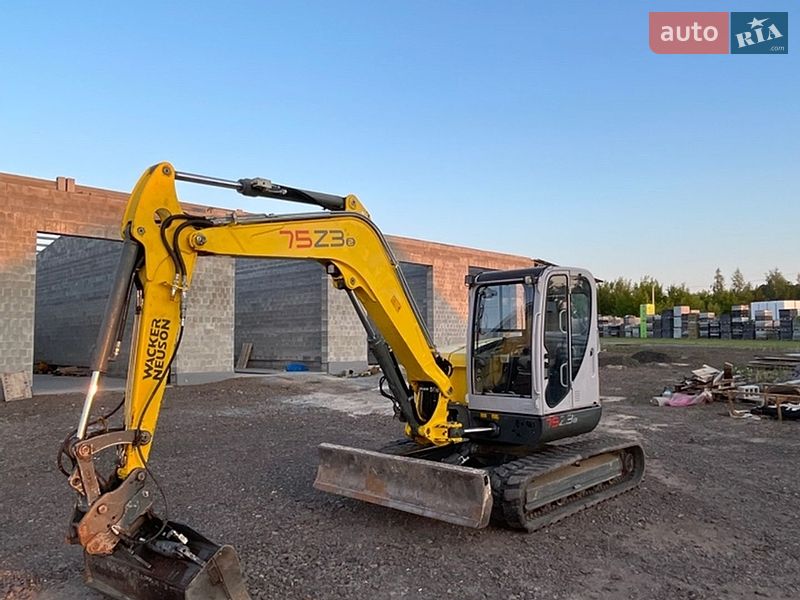 Міні-екскаватор Wacker Neuson 2014 в Дубні