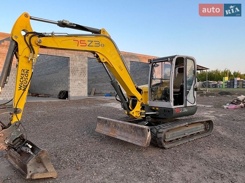 Міні-екскаватор Wacker Neuson 2014 в Дубні