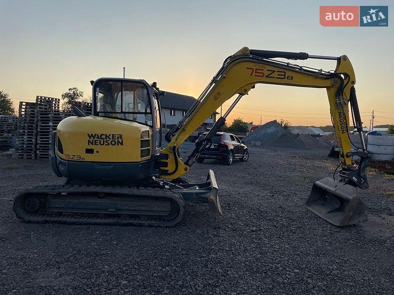 Міні-екскаватор Wacker Neuson 2014 в Дубні