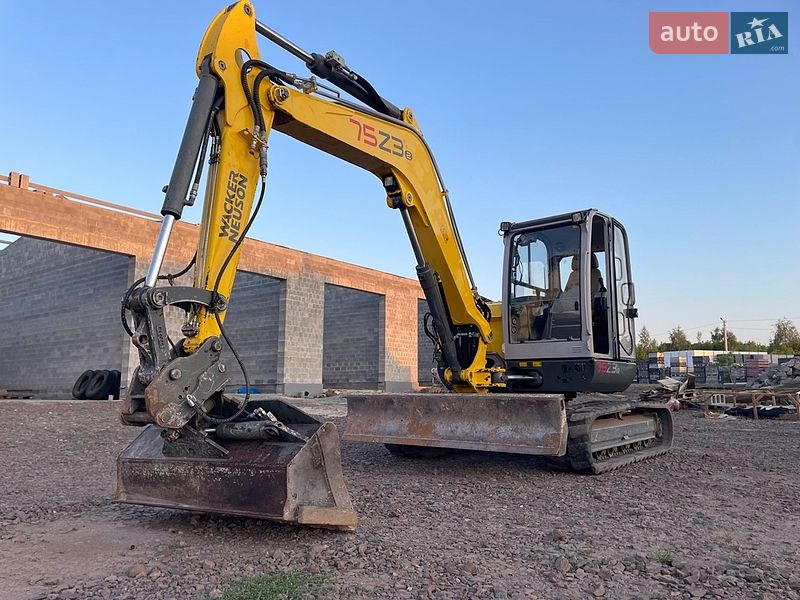Міні-екскаватор Wacker Neuson 2014 в Дубні