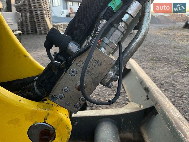 Міні-екскаватор Wacker Neuson 2014 в Дубні
