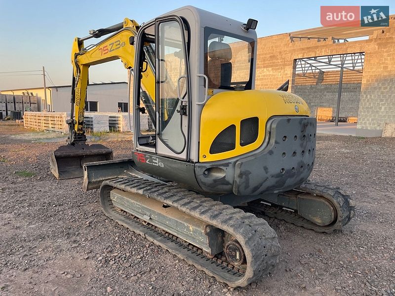 Міні-екскаватор Wacker Neuson 2014 в Дубні