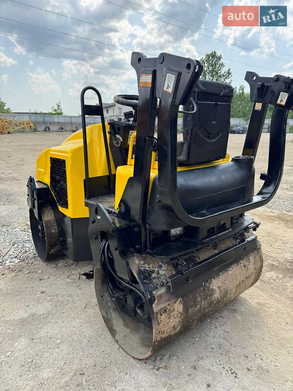 Дорожній каток Wacker RD 2011 в Івано-Франківську фото 3 Дорожній каток Wacker RD 2011 в Івано-Франківську