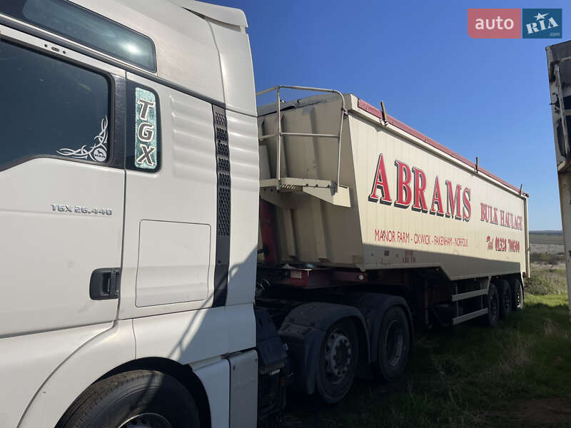 Зерновоз - полуприцеп Weightlifter 3STD 2008 в Одессе