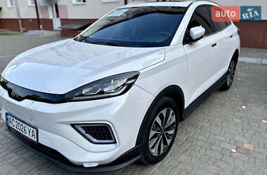 Седан Weltmeister EX5-Z 2020 в 