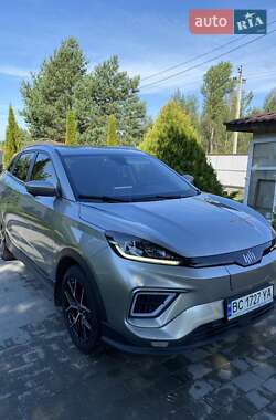 Внедорожник / Кроссовер Weltmeister EX5-Z 2022 в 