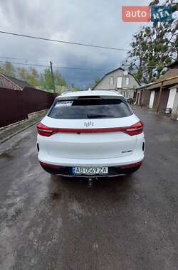 Седан Weltmeister EX5 2018 в 