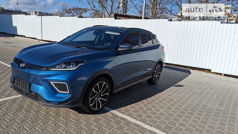 Weltmeister EX5 2019
