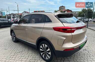 Внедорожник / Кроссовер Weltmeister EX5 2020 в 