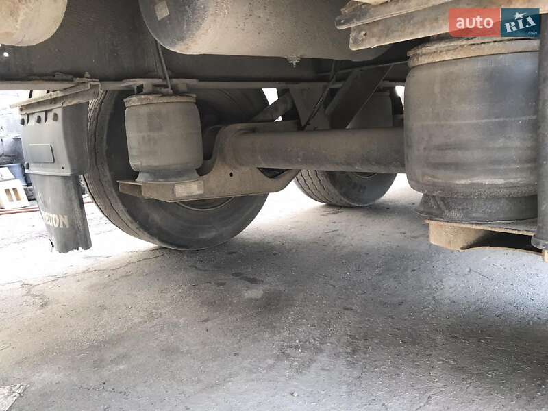 Тентований борт (штора) - напівпричіп Wielton NS-3 2015 в Дніпрі