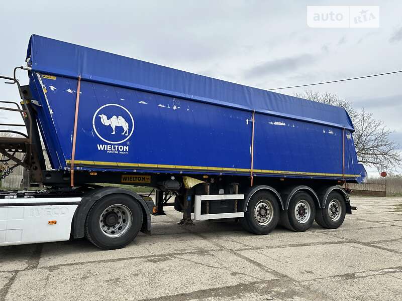 Самоскид напівпричіп Wielton NW 3 2010 в Чернівцях