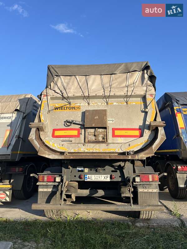 Самоскид напівпричіп Wielton NW 3 2011 в Дніпрі