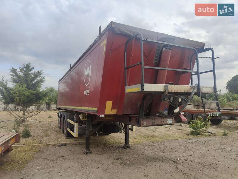 Зерновоз - напівпричіп Wielton NW 3 2011 в Чорноморську