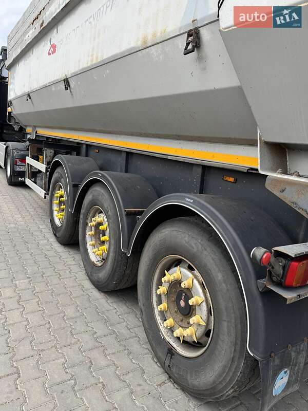 Самоскид напівпричіп Wielton NW 3 2011 в Одесі