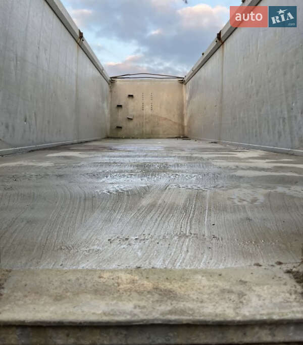 Самоскид напівпричіп Wielton NW 3 2012 в Рівному