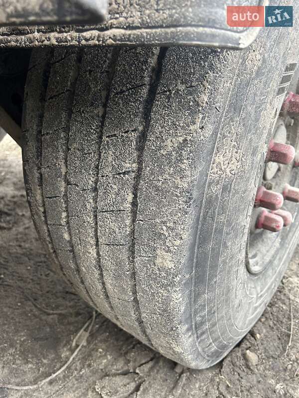 Зерновоз - напівпричіп Wielton SAF 2016 в Києві