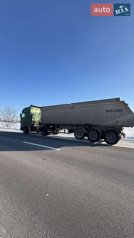 Самоскид напівпричіп Wielton W 1998 в Радехові