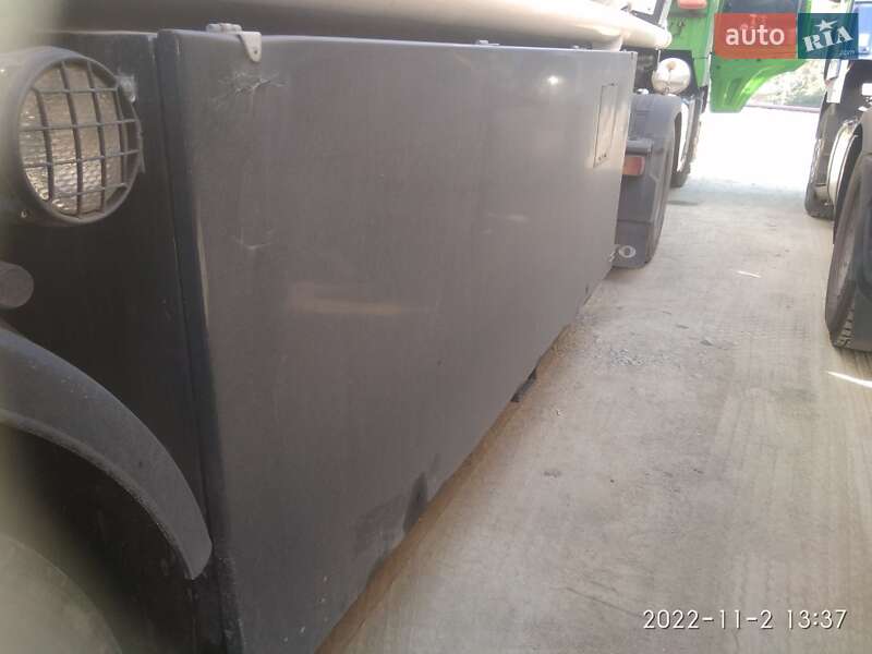 Цистерна полуприцеп Willig Sanz 2003 в Киеве