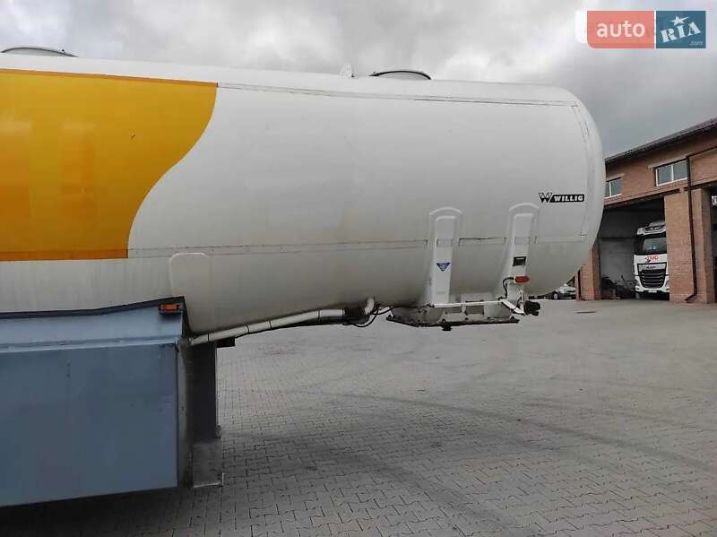 Цистерна полуприцеп Willig Sanz 2005 в Городке