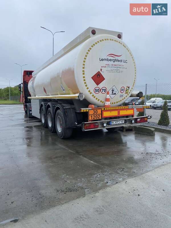 Цистерна полуприцеп Willig Sanz 2007 в Львове