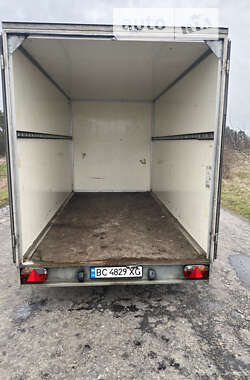 Изотермическая будка WM Meyer AZKF 2009 в Радехове