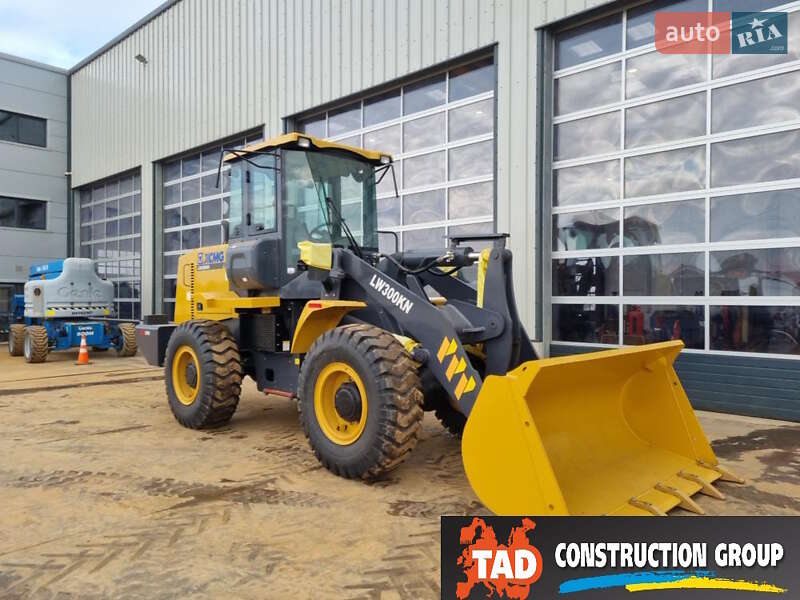 Фронтальный погрузчик XCMG LW 2022 в Киеве