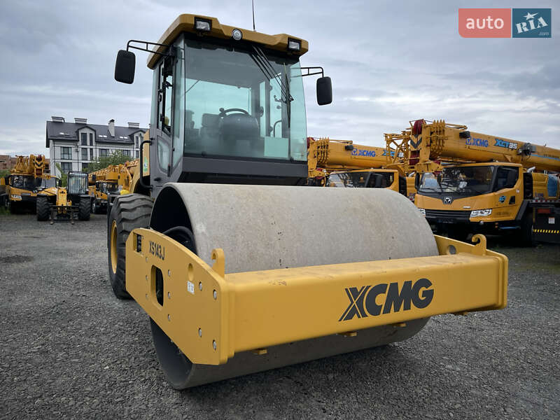 Дорожній каток XCMG XG 2025 в Луцьку