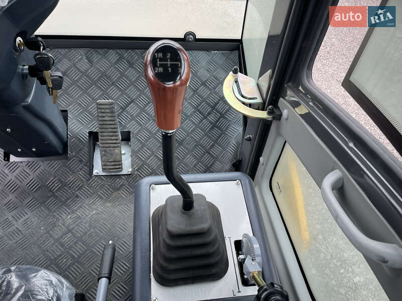 Дорожній каток XCMG XG 2025 в Луцьку