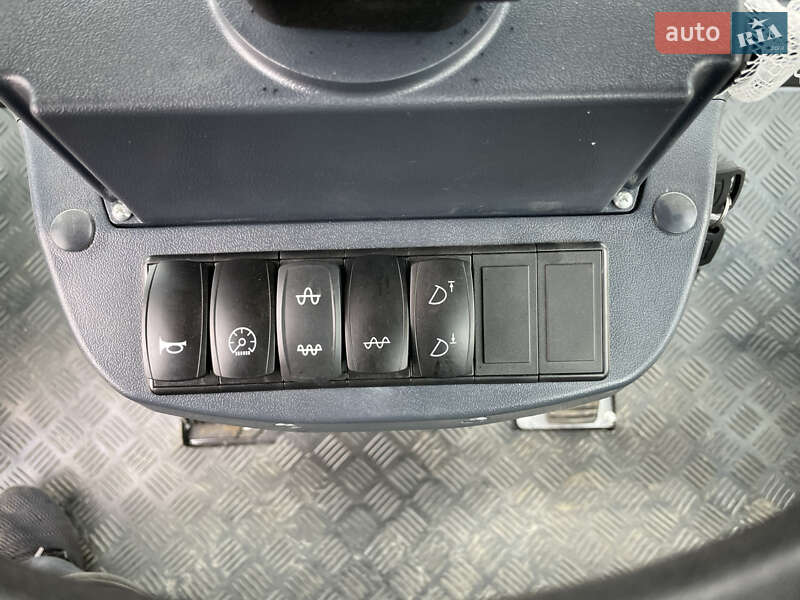 Дорожній каток XCMG XG 2025 в Луцьку