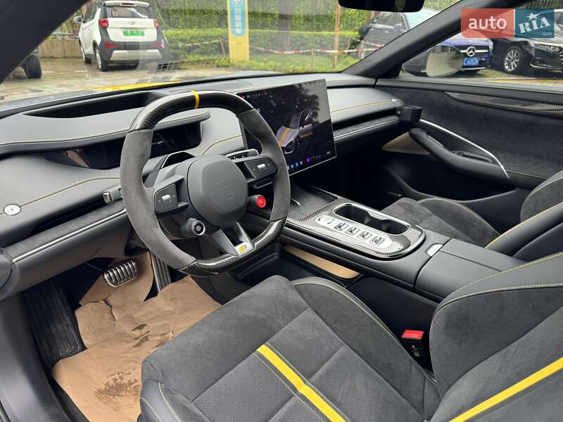 Седан Xiaomi SU7 Ultra 2025 в Ужгороді фото 12 Седан Xiaomi SU7 Ultra 2025 в Ужгороді