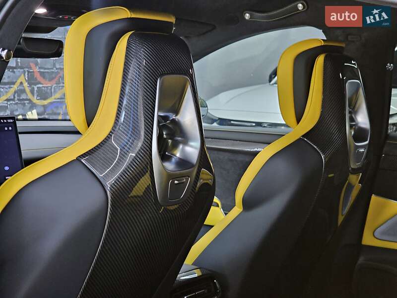 Фастбэк Xiaomi SU7 Ultra 2025 в Днепре