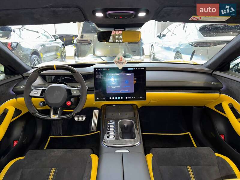 Седан Xiaomi SU7 Ultra 2025 в Києві фото 9 Седан Xiaomi SU7 Ultra 2025 в Києві