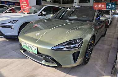 Седан Xiaomi SU7 2025 в Киеве