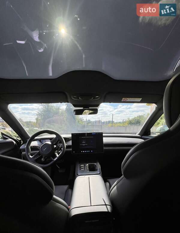 Седан Xiaomi SU7 2024 в Днепре