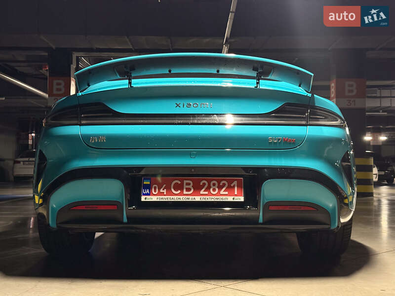 Седан Xiaomi SU7 2025 в Киеве