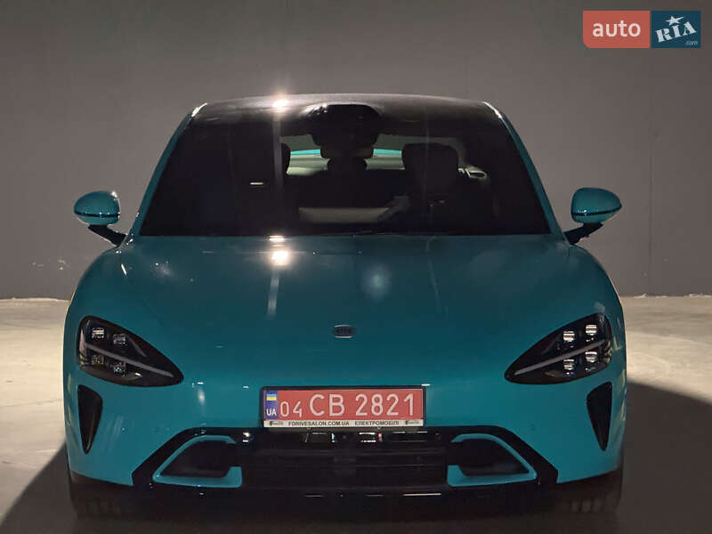 Седан Xiaomi SU7 2025 в Киеве