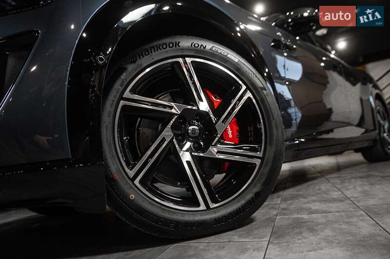 Внедорожник / Кроссовер Xiaomi YU7 2025 в Одессе