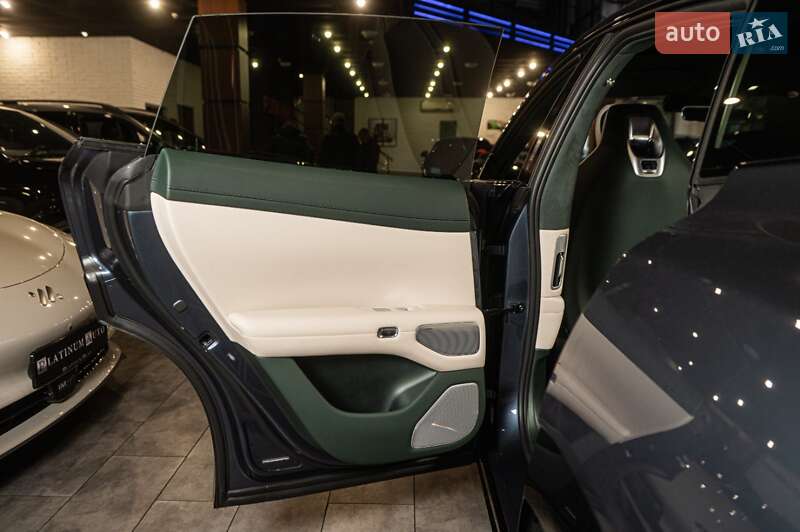 Внедорожник / Кроссовер Xiaomi YU7 2025 в Одессе