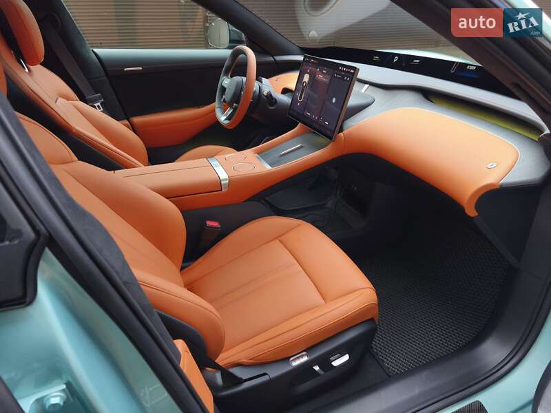 Внедорожник / Кроссовер Xiaomi YU7 2025 в Харькове фото 9 Внедорожник / Кроссовер Xiaomi YU7 2025 в Харькове