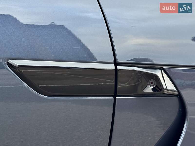 Внедорожник / Кроссовер Xiaomi YU7 2025 в Киеве