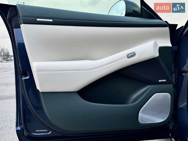 Внедорожник / Кроссовер Xiaomi YU7 2025 в Киеве