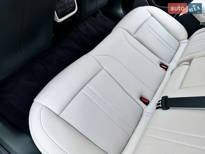 Внедорожник / Кроссовер Xiaomi YU7 2025 в Киеве