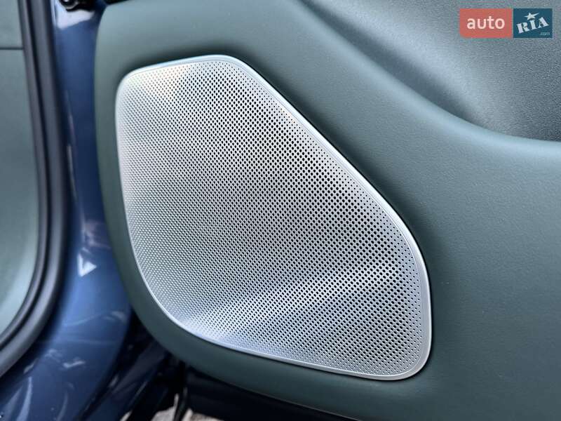 Внедорожник / Кроссовер Xiaomi YU7 2025 в Киеве