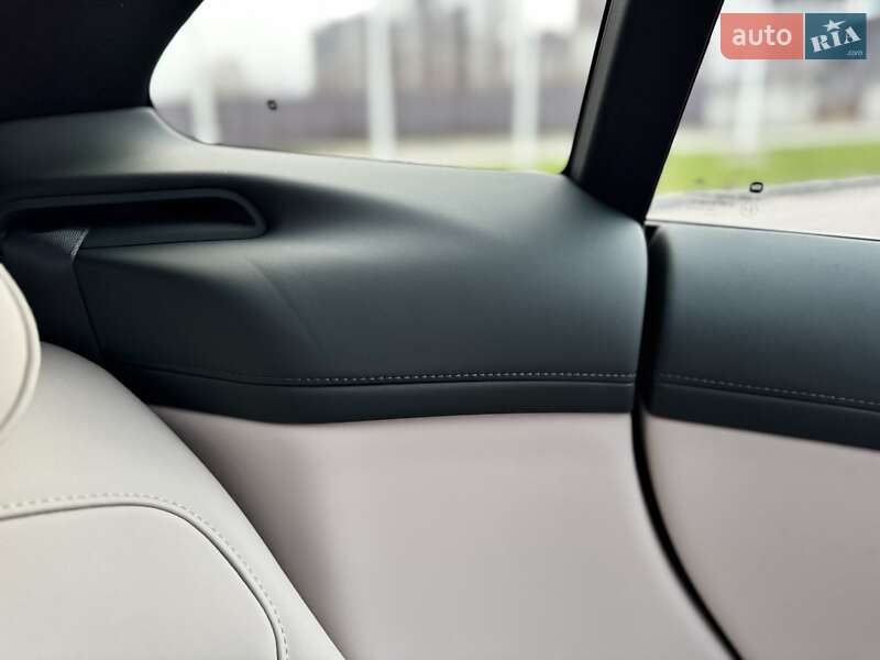 Внедорожник / Кроссовер Xiaomi YU7 2025 в Киеве